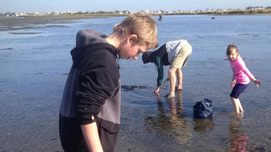 Clamming in the Navesink River